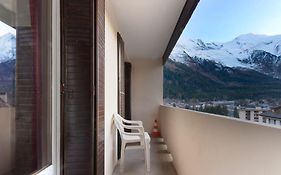 Les Pecles Mt Blanc - Chamonix Center